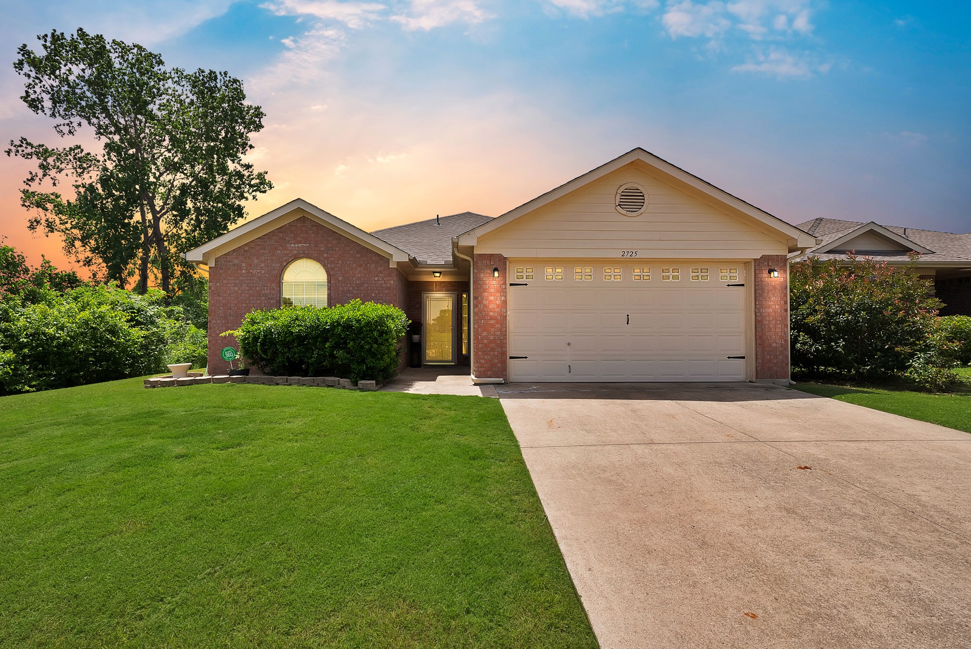 2725 Ensenada Lane Fort Worth TX 76108