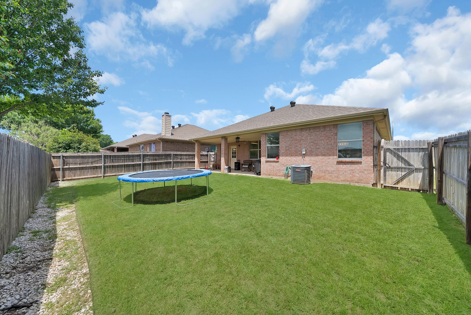 2725 Ensenada Lane Fort Worth TX 76108
