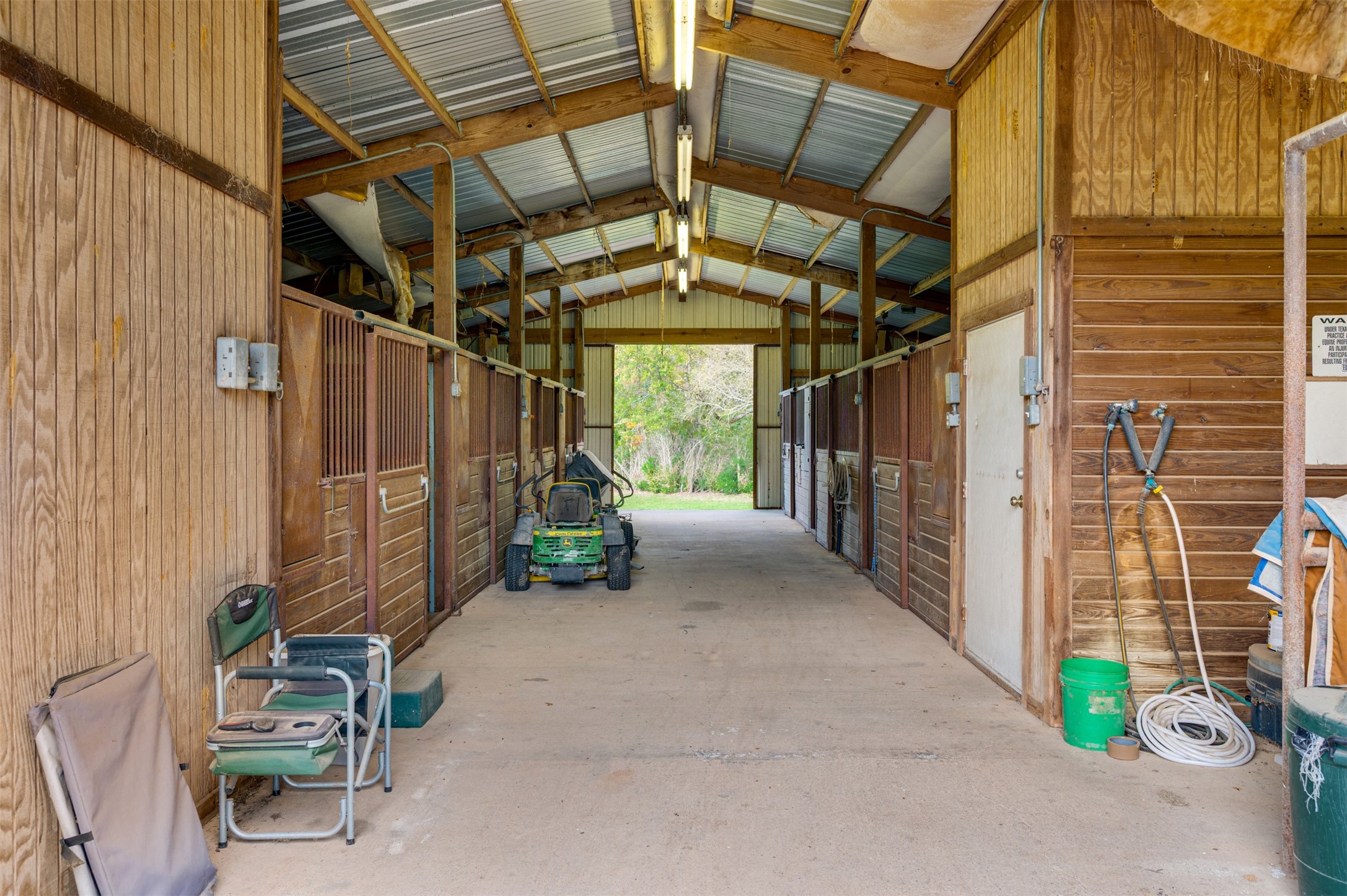3269 An County Road 153 Palestine TX 75801