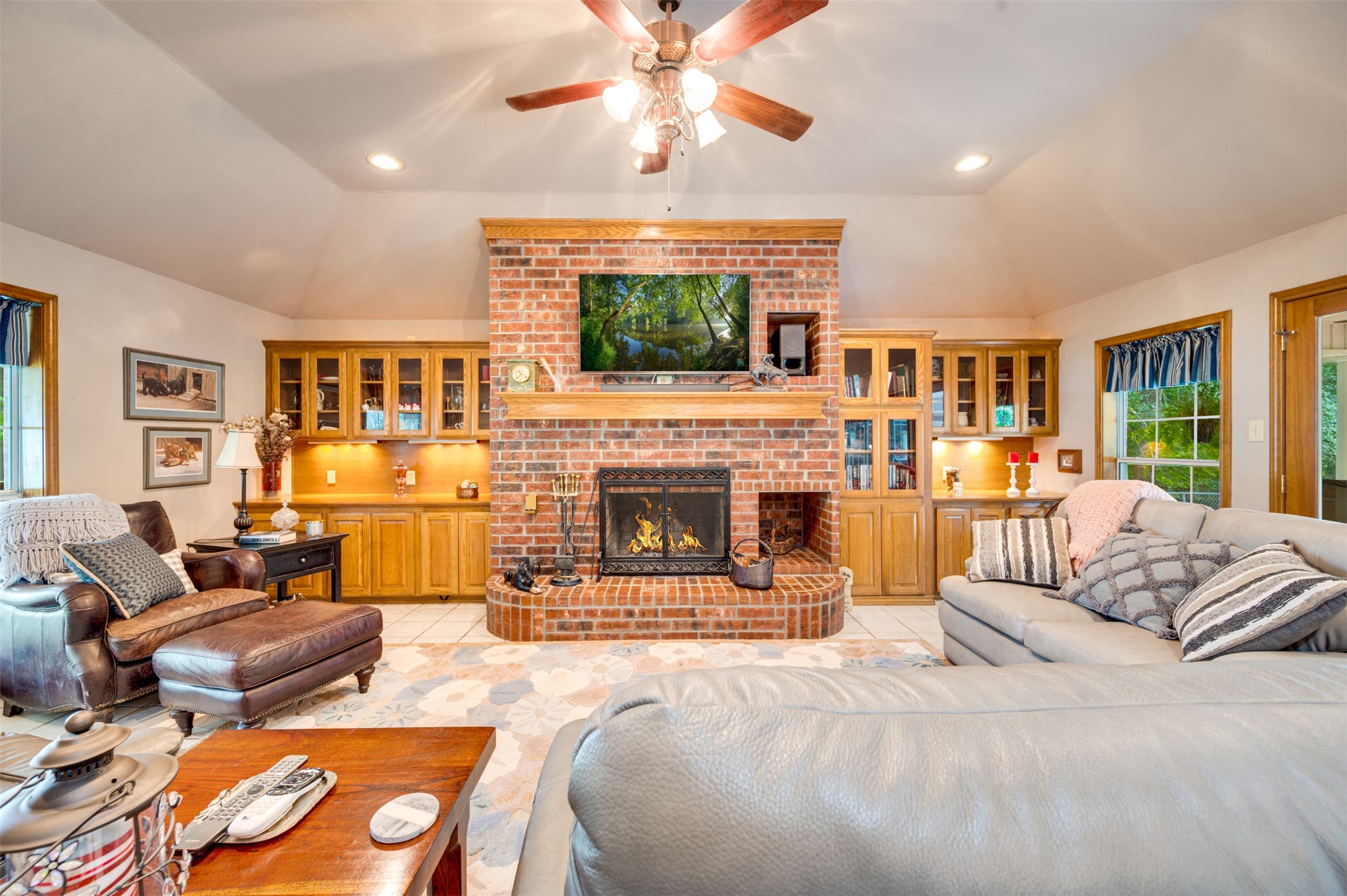 3269 An County Road 153 Palestine TX 75801