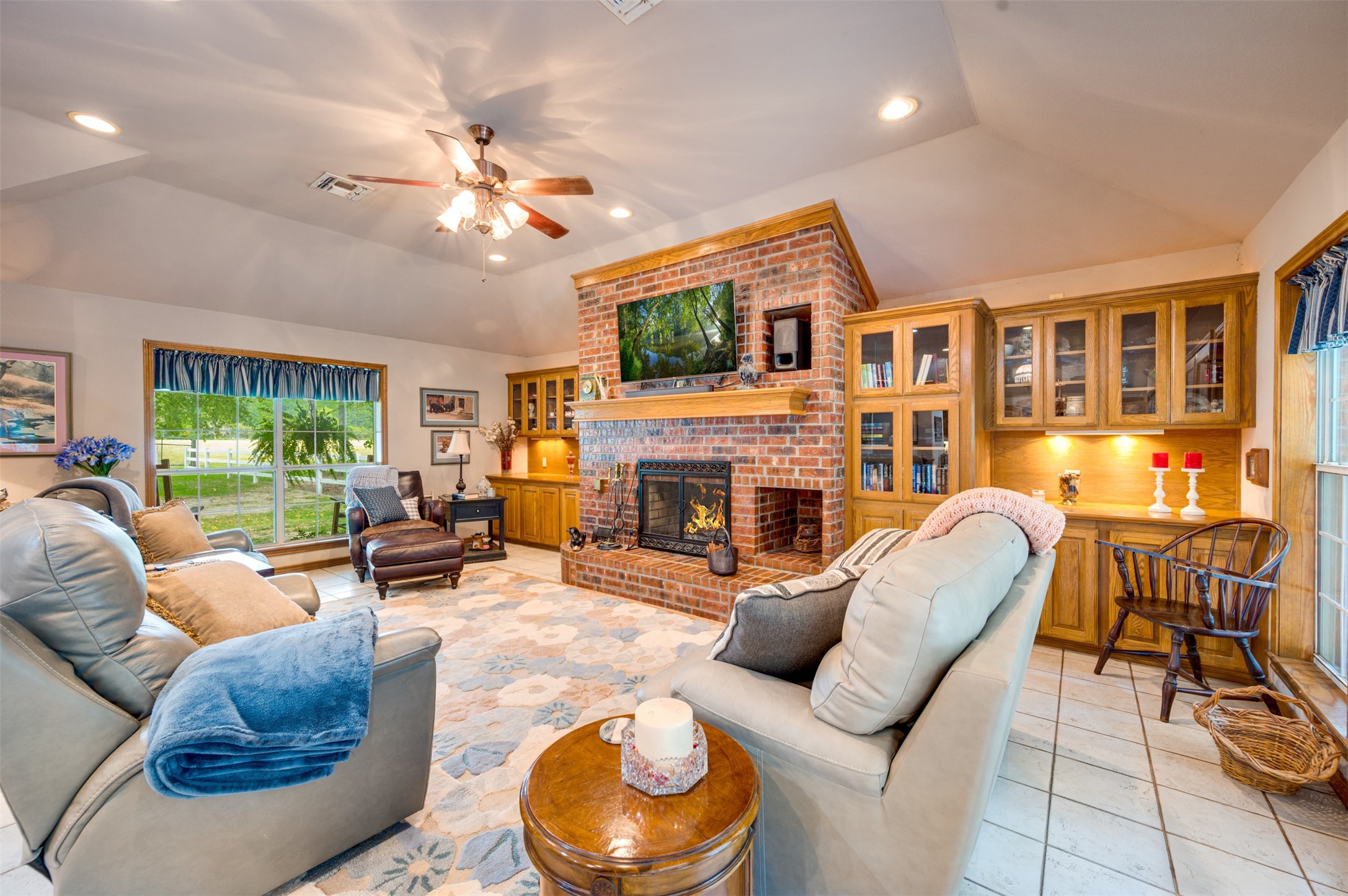 3269 An County Road 153 Palestine TX 75801