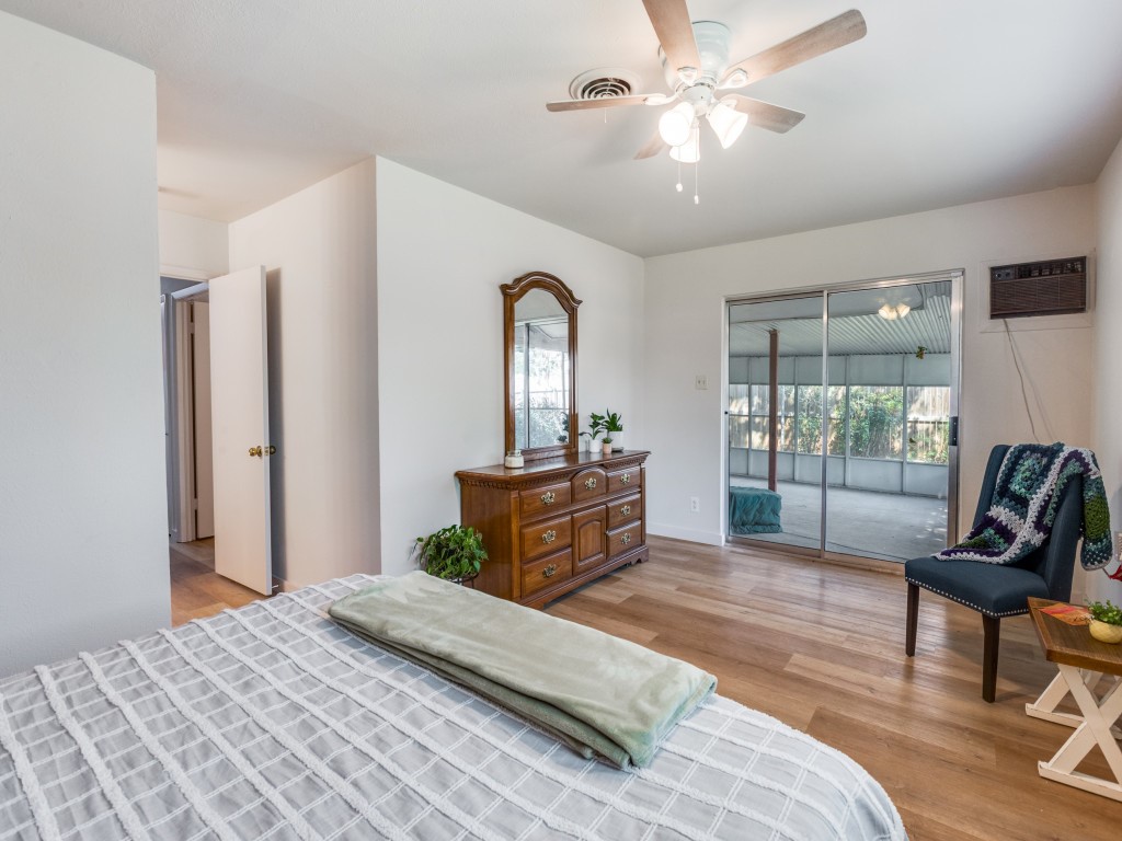 506 E Huitt Lane Euless TX 76040