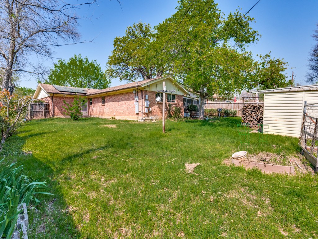 506 E Huitt Lane Euless TX 76040