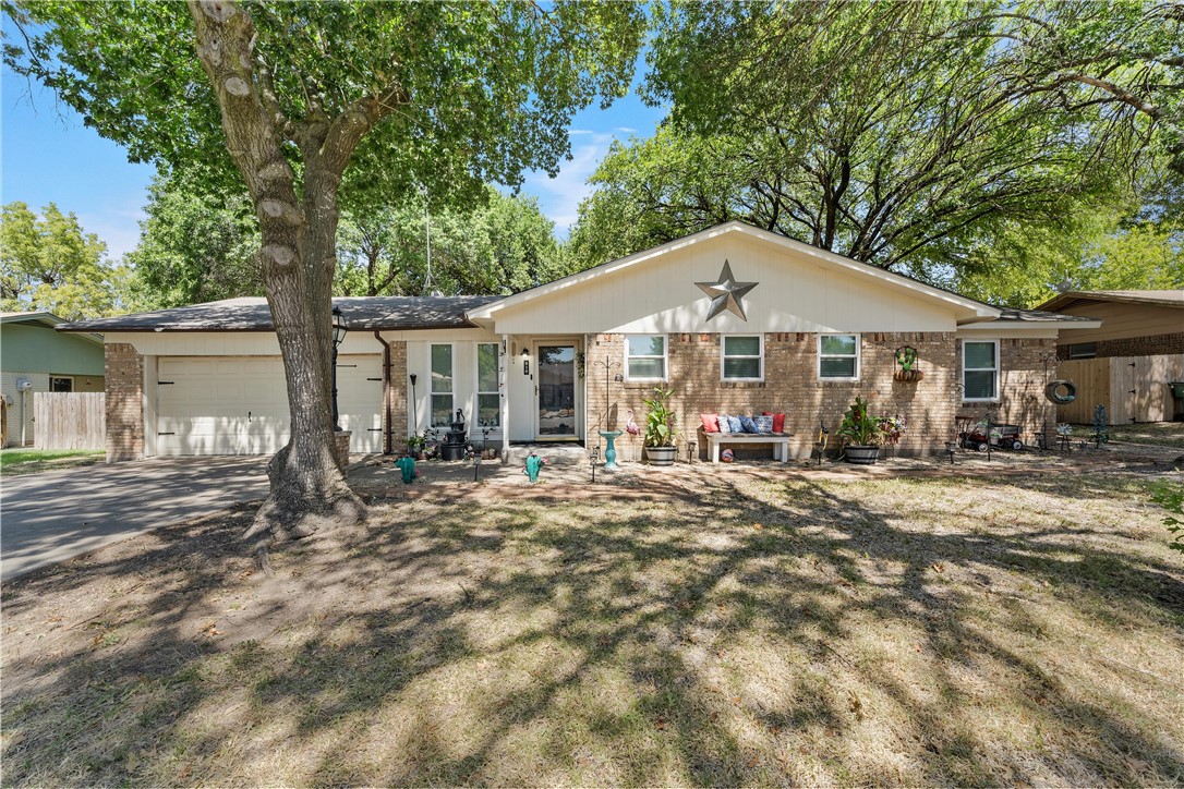 810 S Avenue O Clifton TX 76634