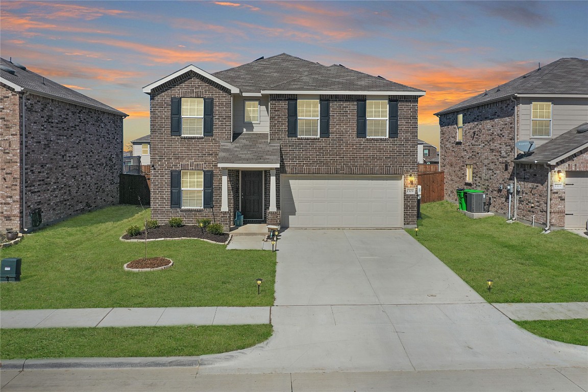 1309 Waggoner Drive Aubrey TX 76227
