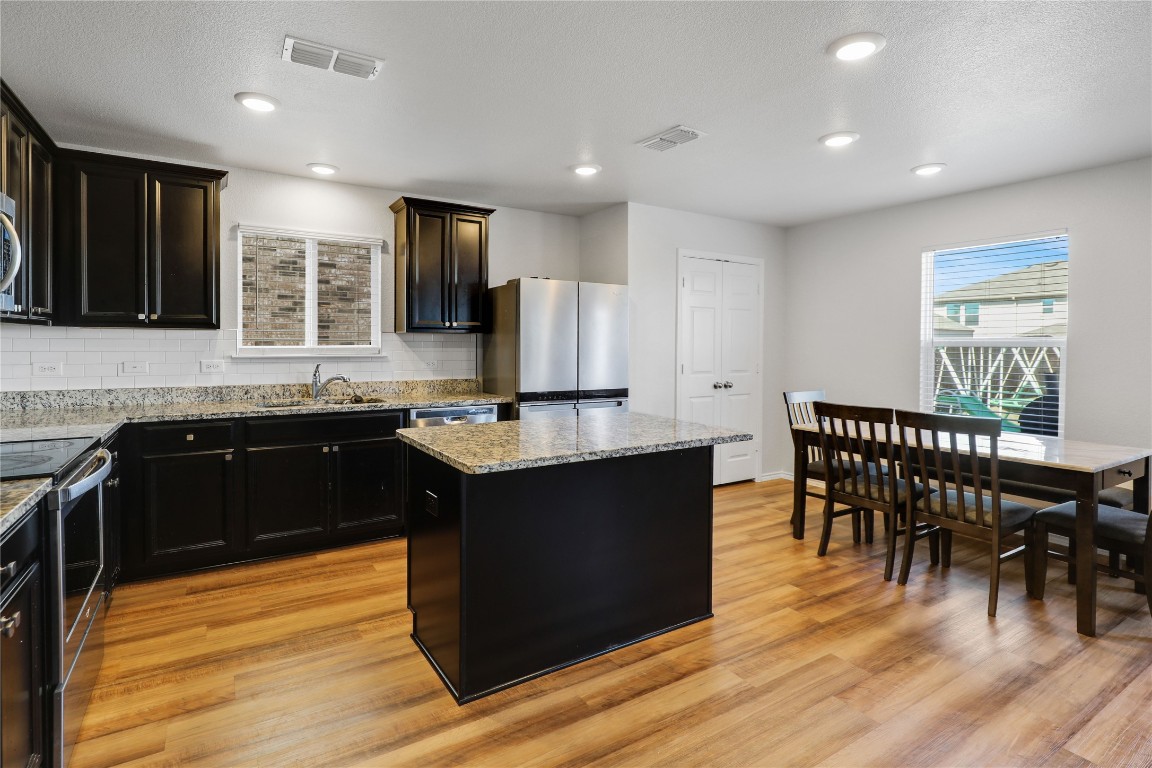 1309 Waggoner Drive Aubrey TX 76227