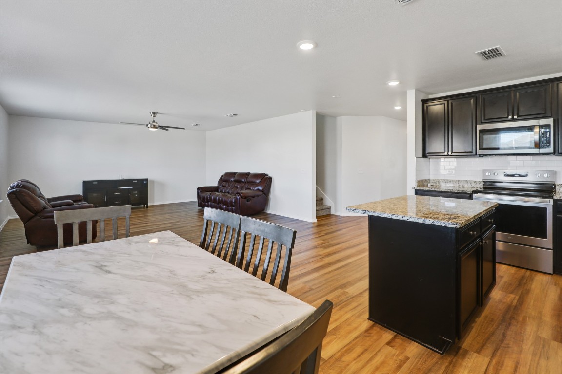 1309 Waggoner Drive Aubrey TX 76227