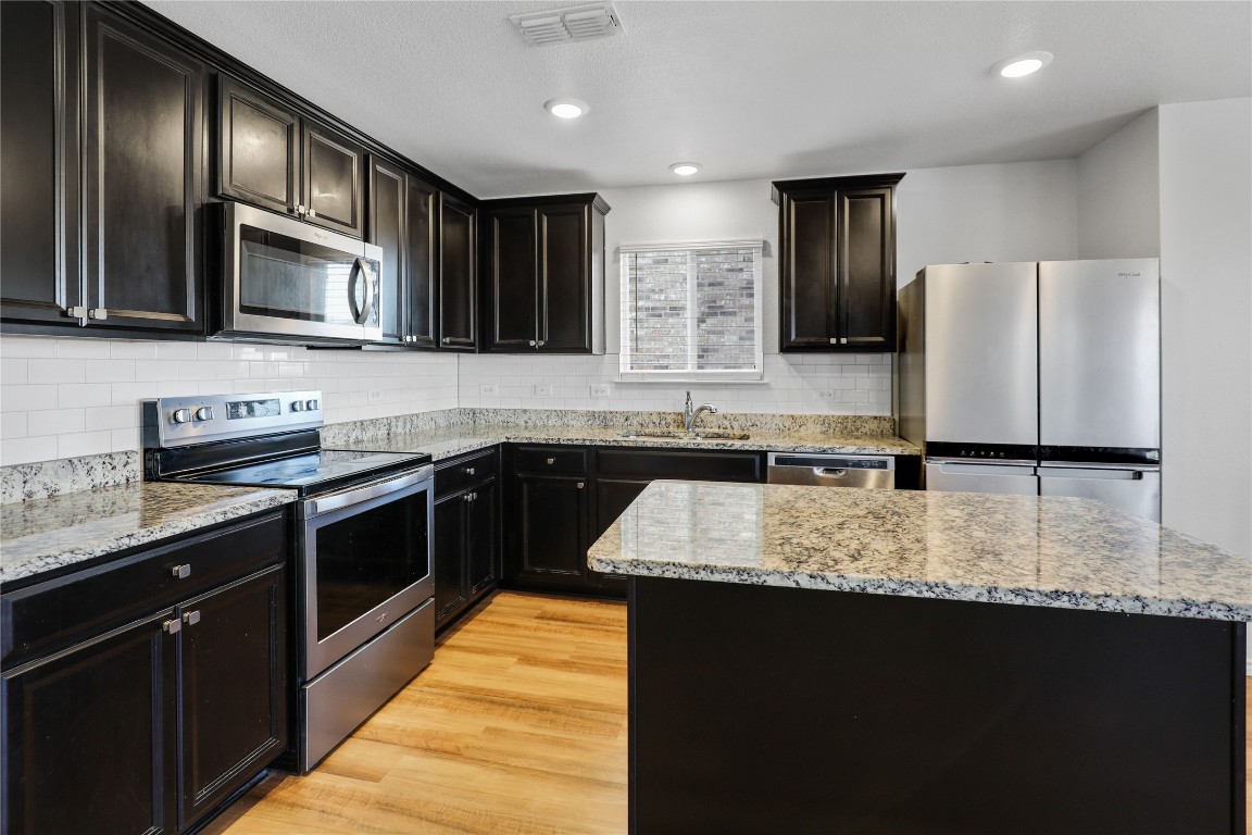 1309 Waggoner Drive Aubrey TX 76227
