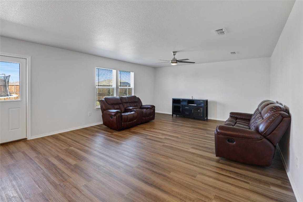 1309 Waggoner Drive Aubrey TX 76227