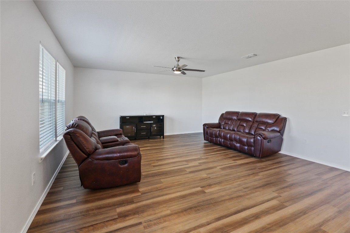 1309 Waggoner Drive Aubrey TX 76227