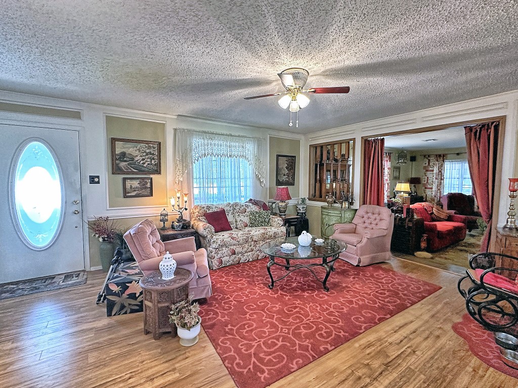 2307 Crystal Drive Athens TX 75751