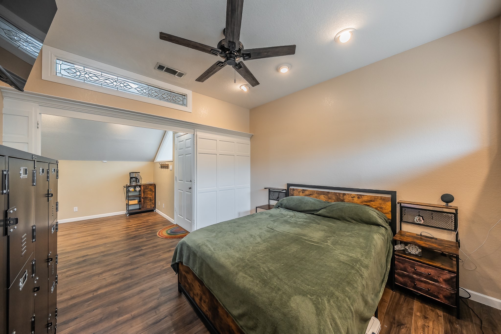 1227 Farnham Court E Irving TX 75062