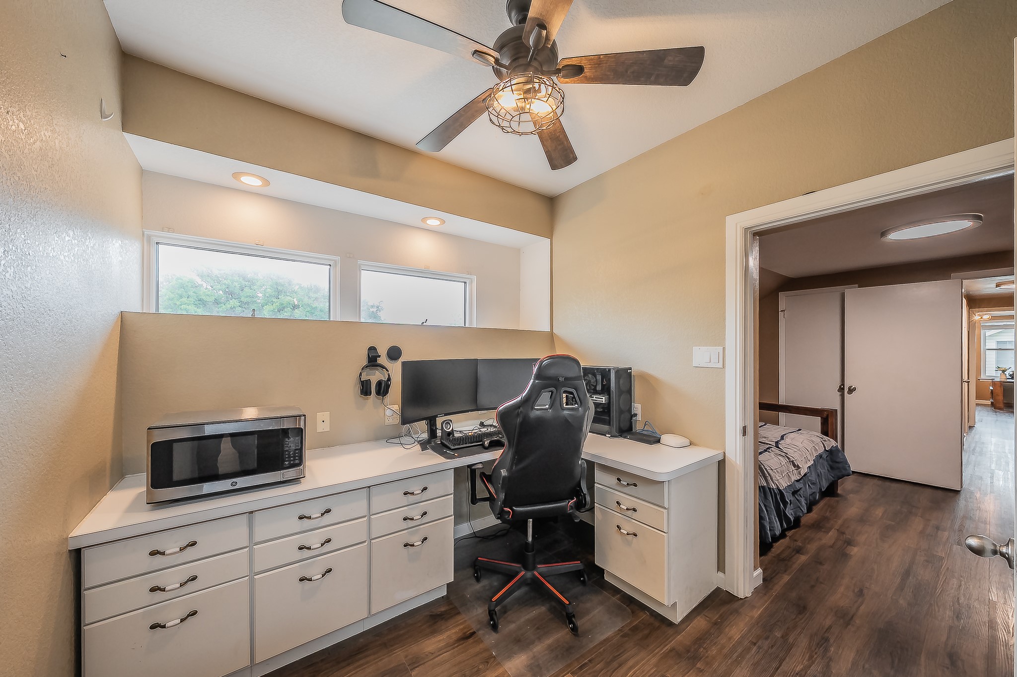 1227 Farnham Court E Irving TX 75062