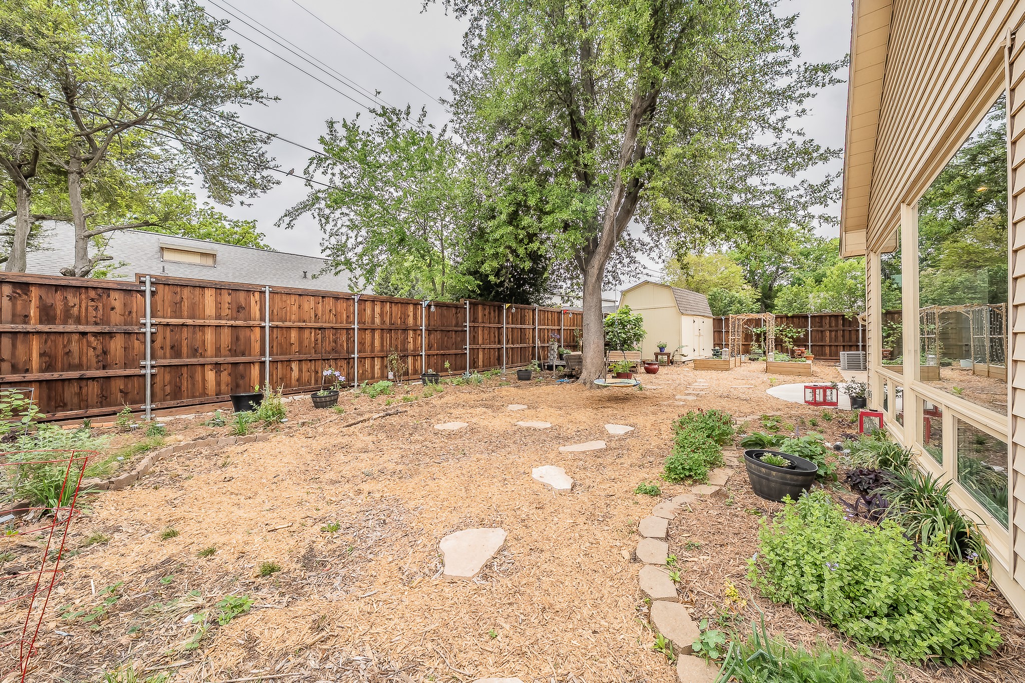 1227 Farnham Court E Irving TX 75062