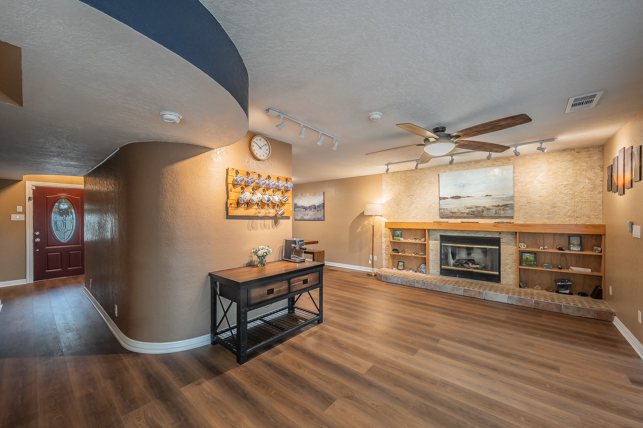 1227 Farnham Court E Irving TX 75062