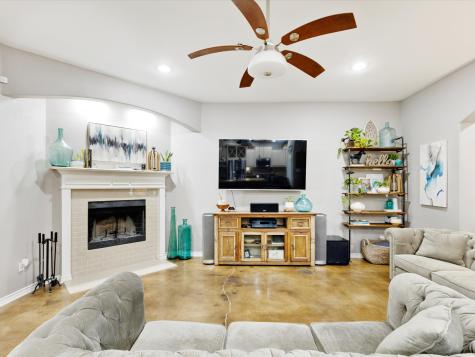 111 Petes Court Ponder TX 76259