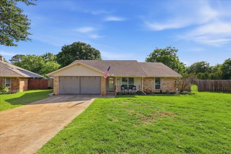 1003 Almond Court Mansfield TX 76063