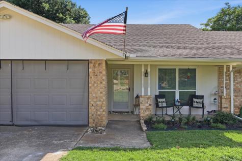 1003 Almond Court Mansfield TX 76063