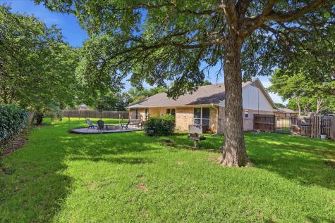 1003 Almond Court Mansfield TX 76063