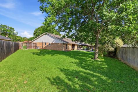 1003 Almond Court Mansfield TX 76063
