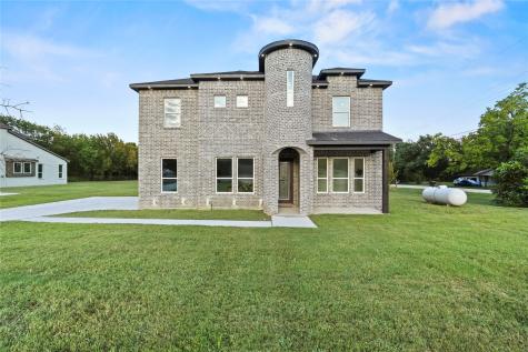 600 Peggs Street Desoto TX 75115