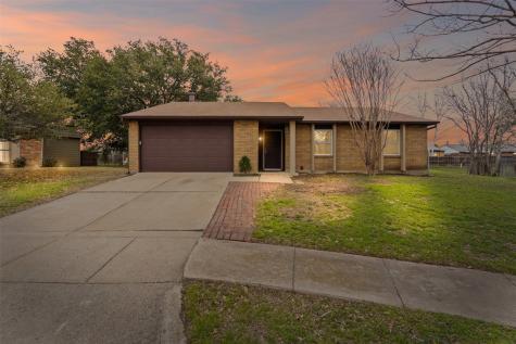 2325 Tallowood Court Fort Worth TX 76131