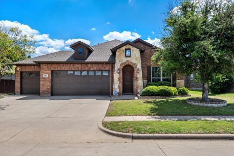 9257 Water Oak Drive Arlington TX 76002