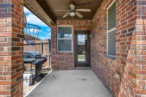 9257 Water Oak Drive Arlington TX 76002