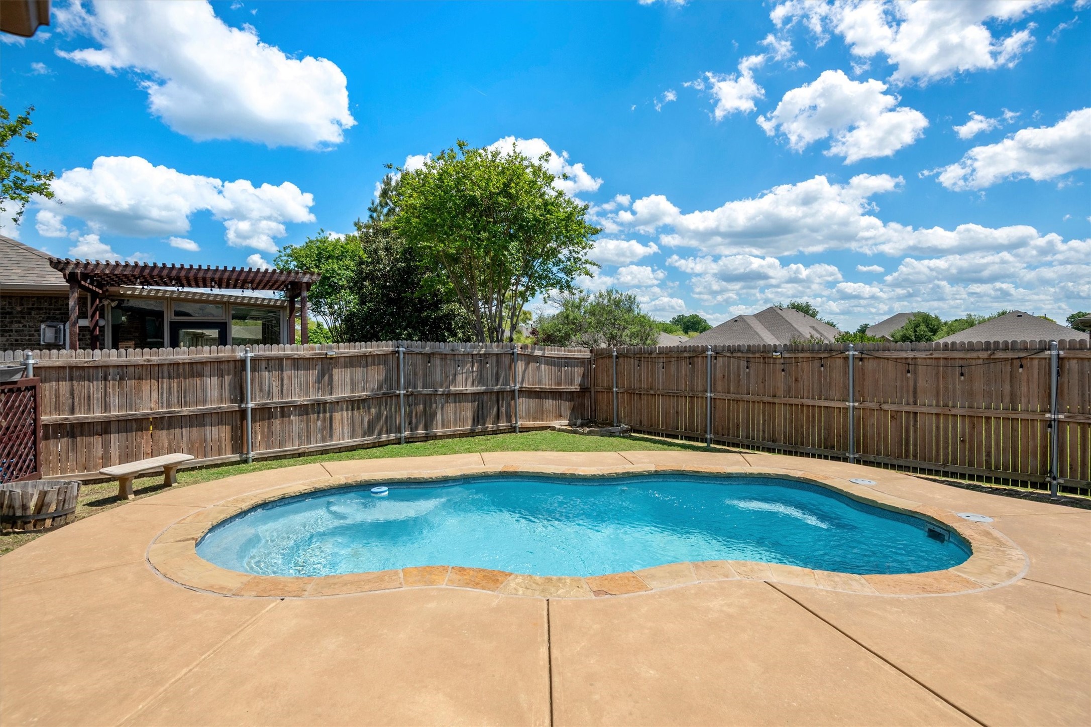 9257 Water Oak Drive Arlington TX 76002