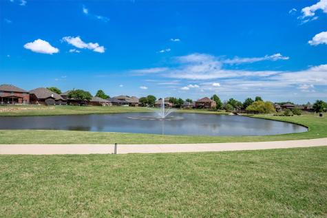 9257 Water Oak Drive Arlington TX 76002