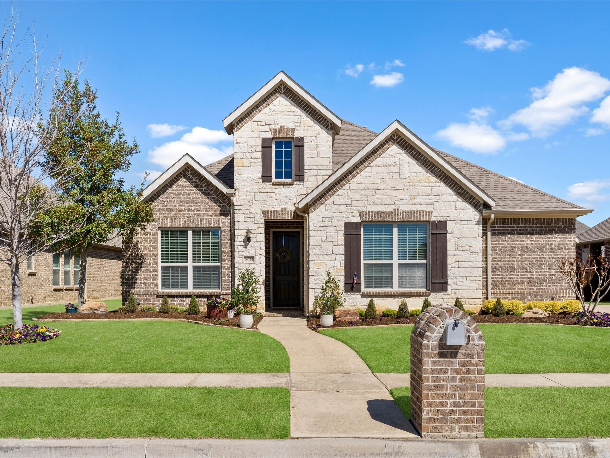 8025 Shadow Wood Drive North Richland Hills TX 76182