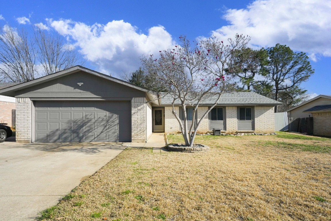 706 Delta Drive Euless TX 76039
