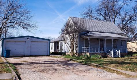 311 S Melwood Street Winters TX 79567
