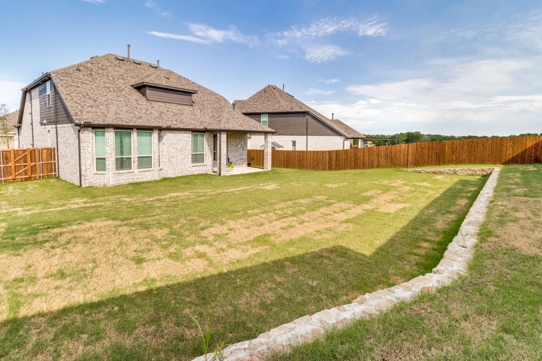 503 N Eagle Point Road Van Alstyne TX 75495