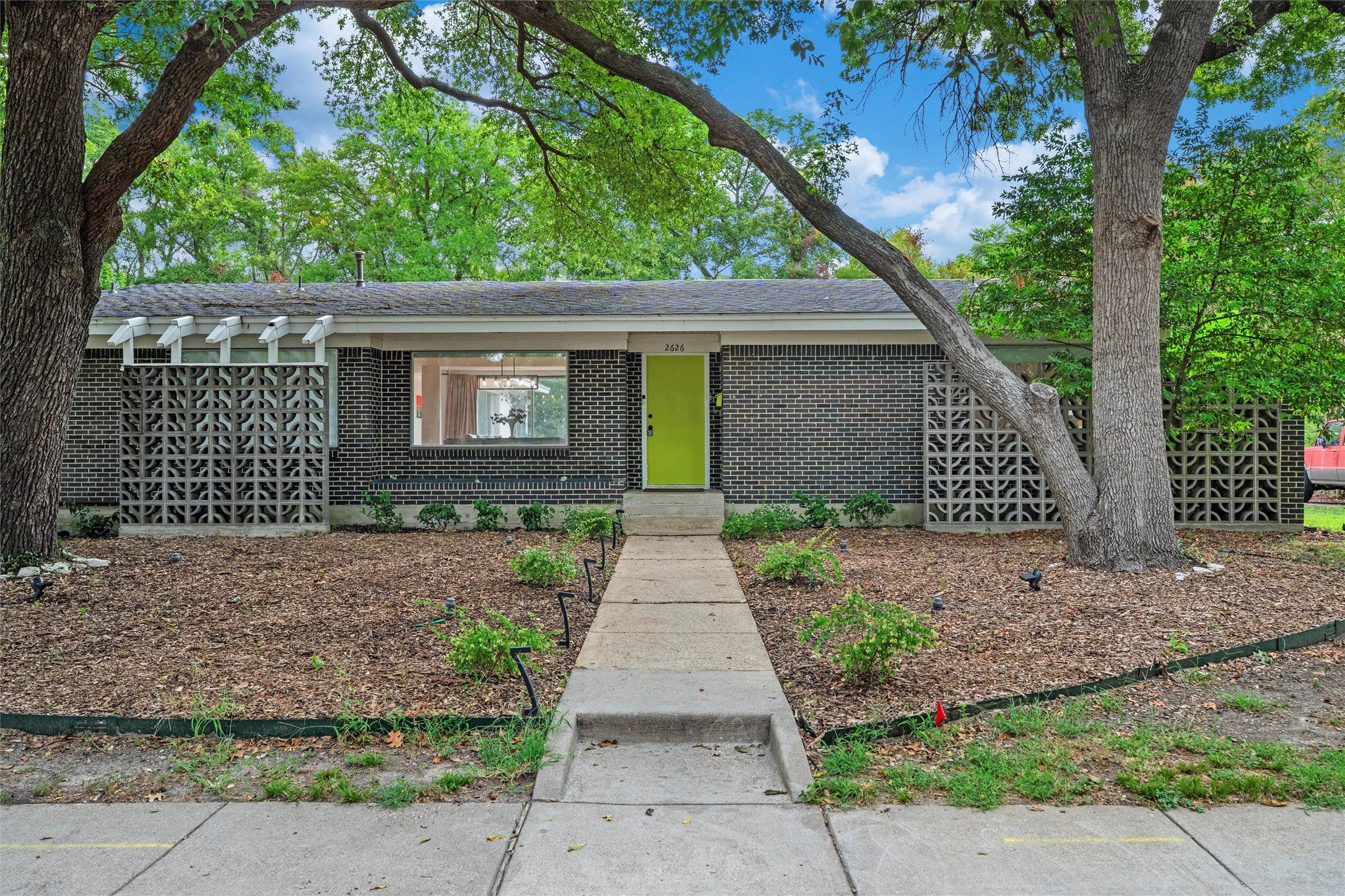 2626 S Glenbrook Drive Garland TX 75041