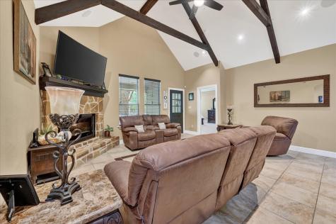 5833 Wall Avenue Haltom City TX 76117