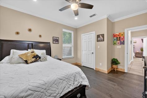 5833 Wall Avenue Haltom City TX 76117