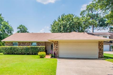 156 Pine Drive Lewisville TX 75057
