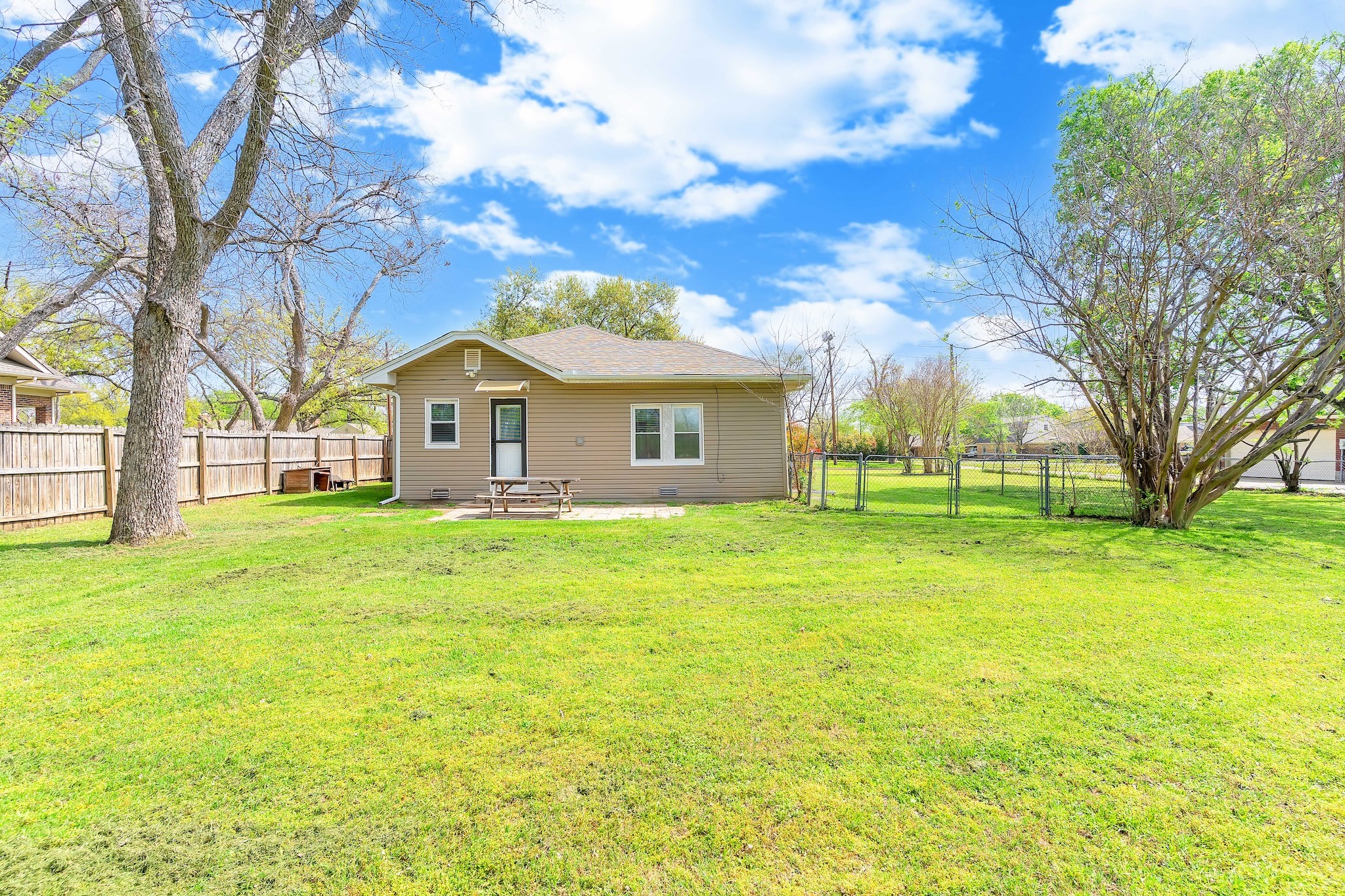 914 Prairie Avenue Cleburne TX 76033