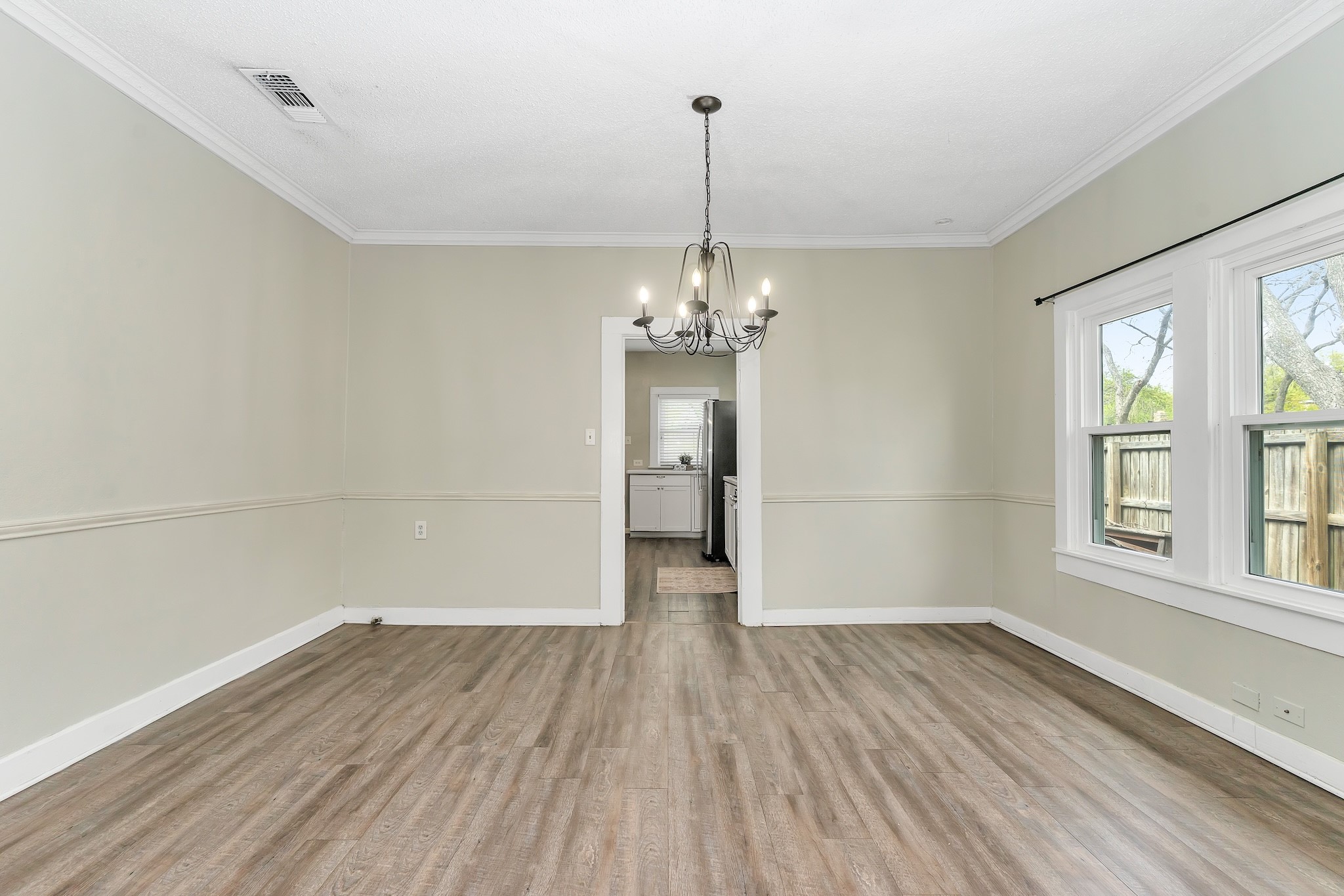 914 Prairie Avenue Cleburne TX 76033