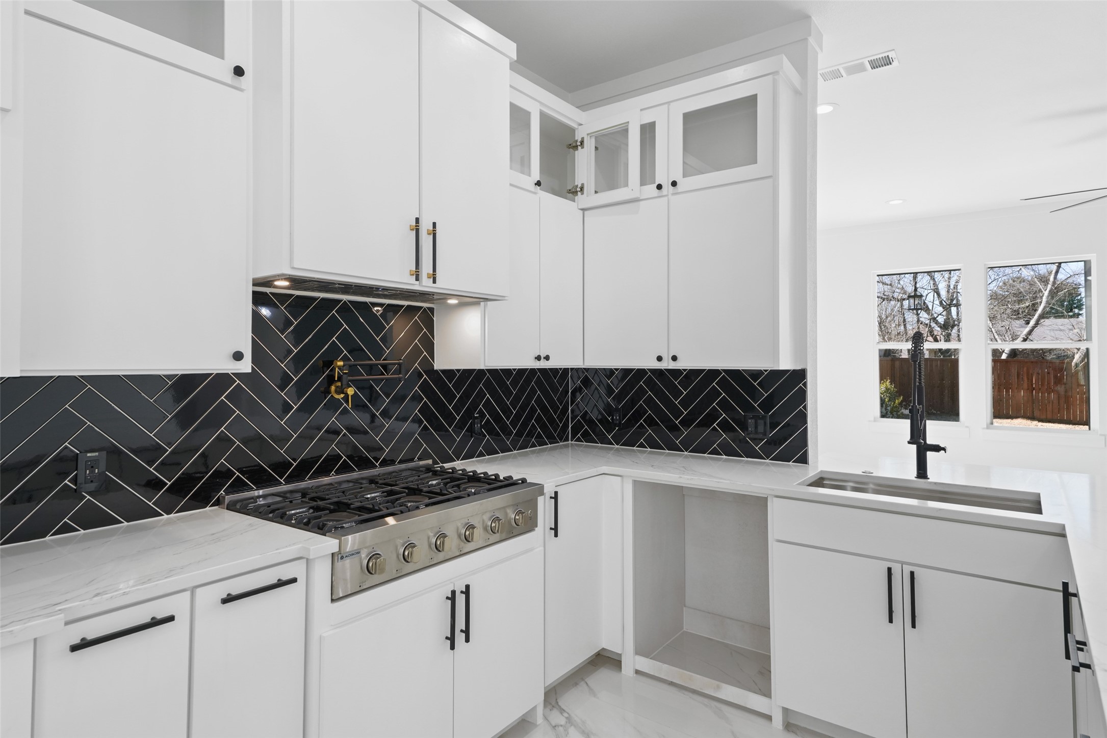4107 Vineyard Drive Dallas TX 75212