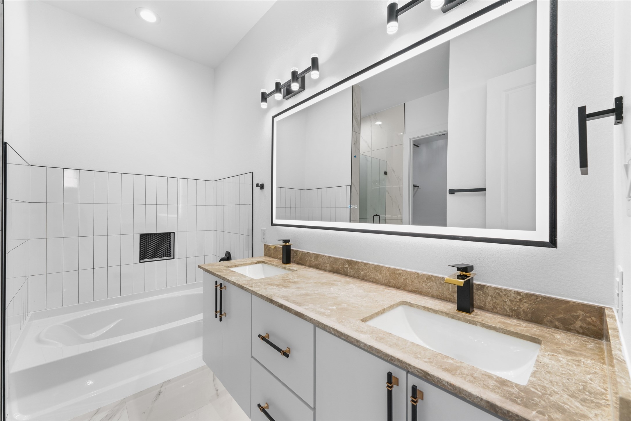 4107 Vineyard Drive Dallas TX 75212