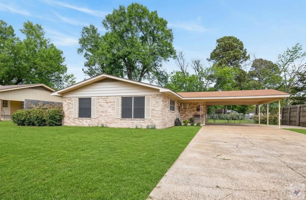 106 Hall Street New Boston TX 75570