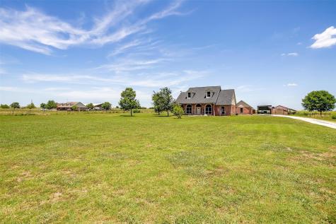 7101 County Road 204 Grandview TX 76050