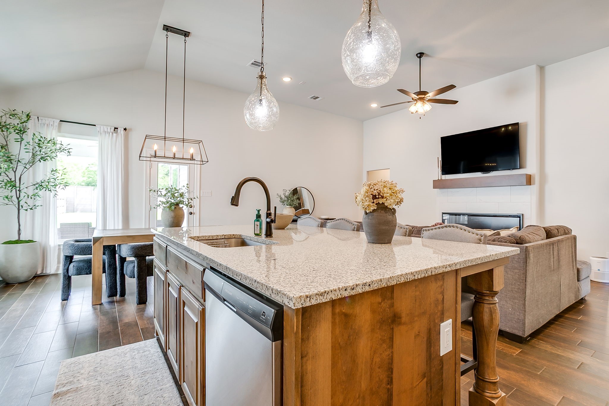 9932 Chaparral Pass Fort Worth TX 76126