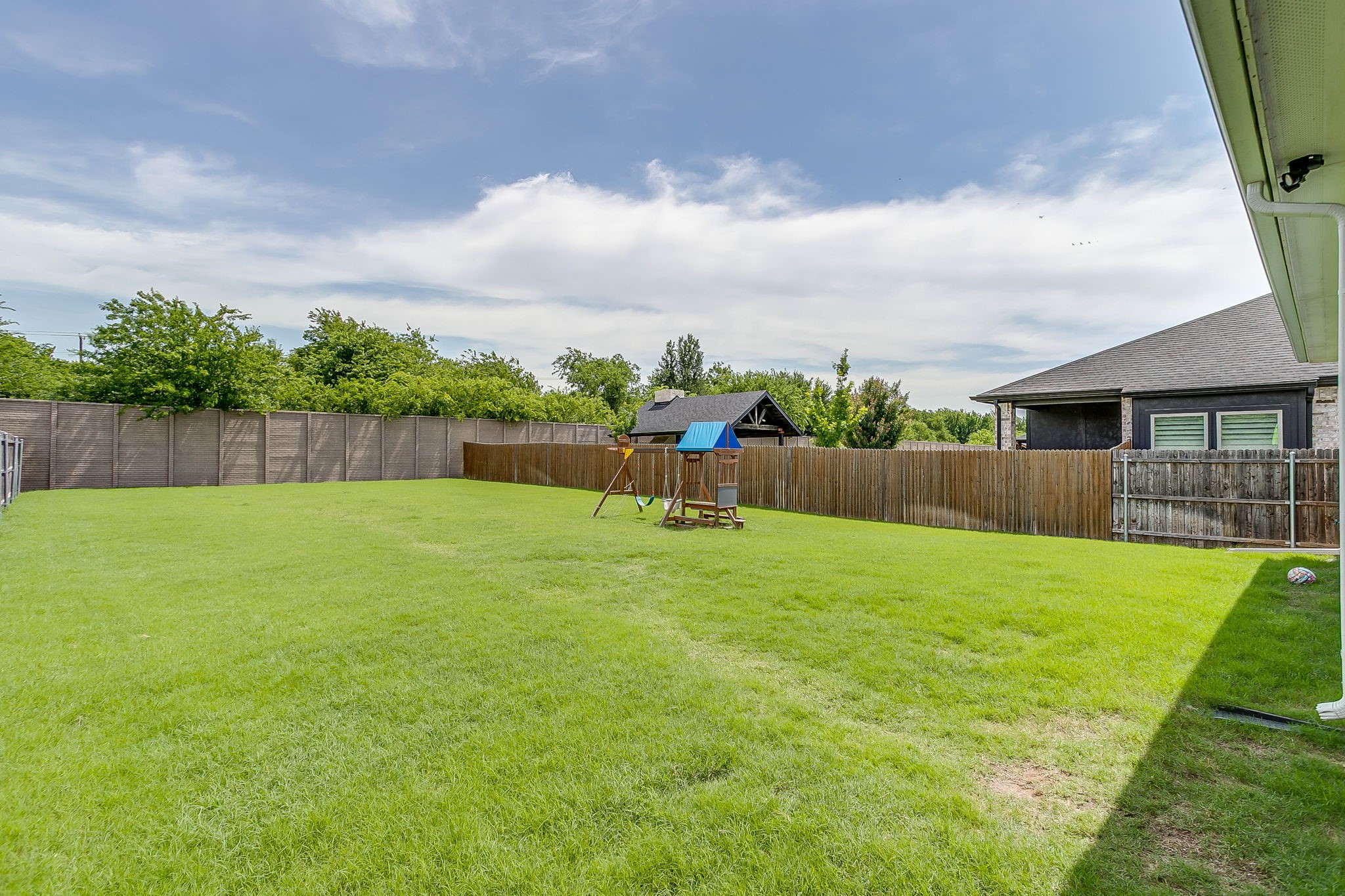 9932 Chaparral Pass Fort Worth TX 76126