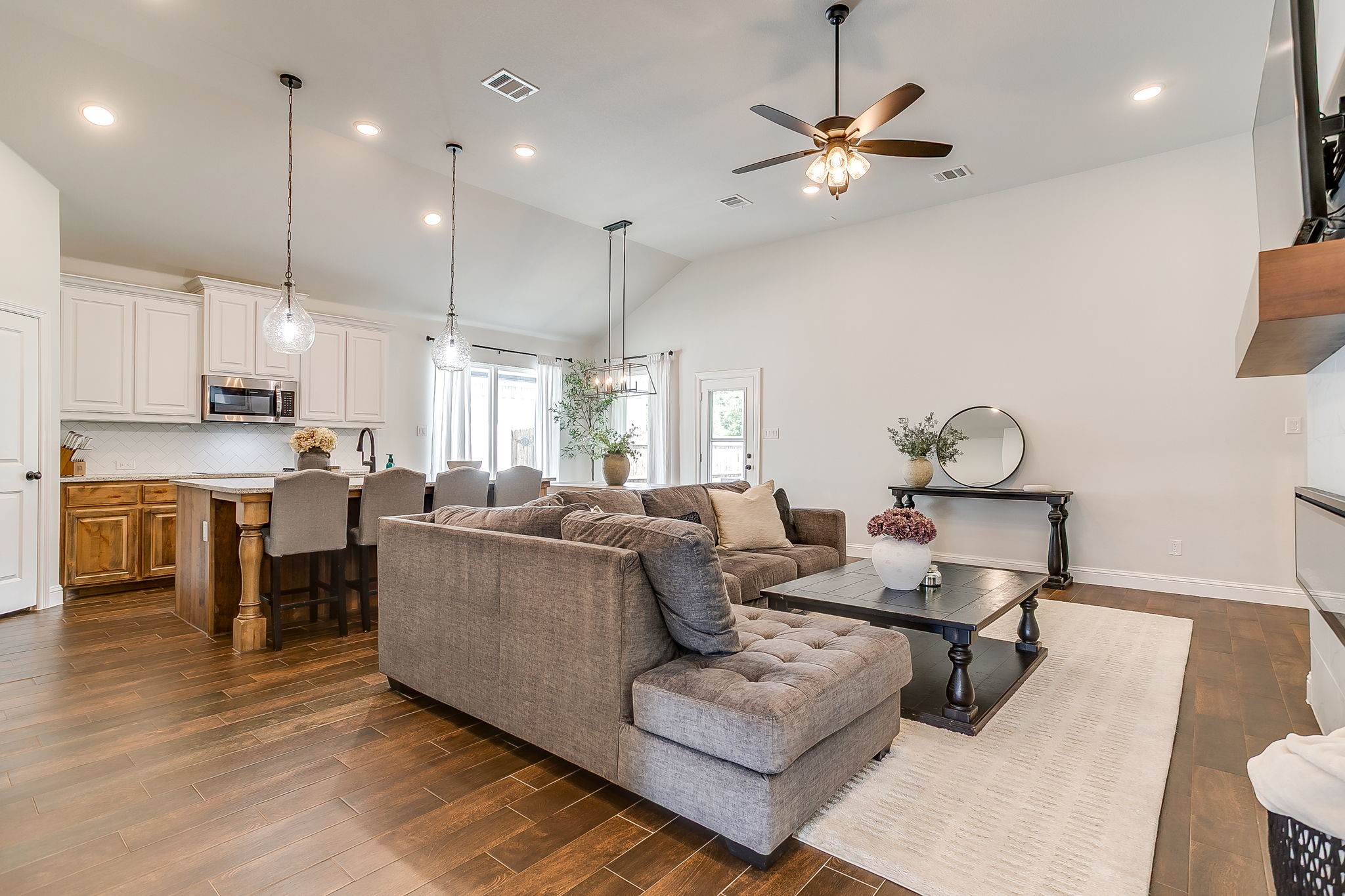 9932 Chaparral Pass Fort Worth TX 76126