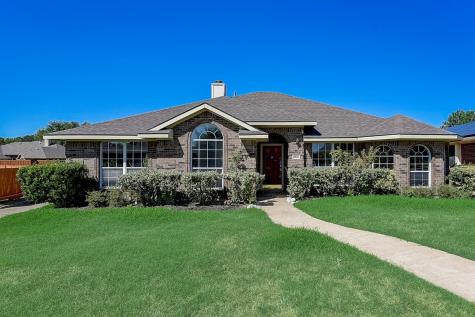 2901 Creek Valley Drive Garland TX 75040
