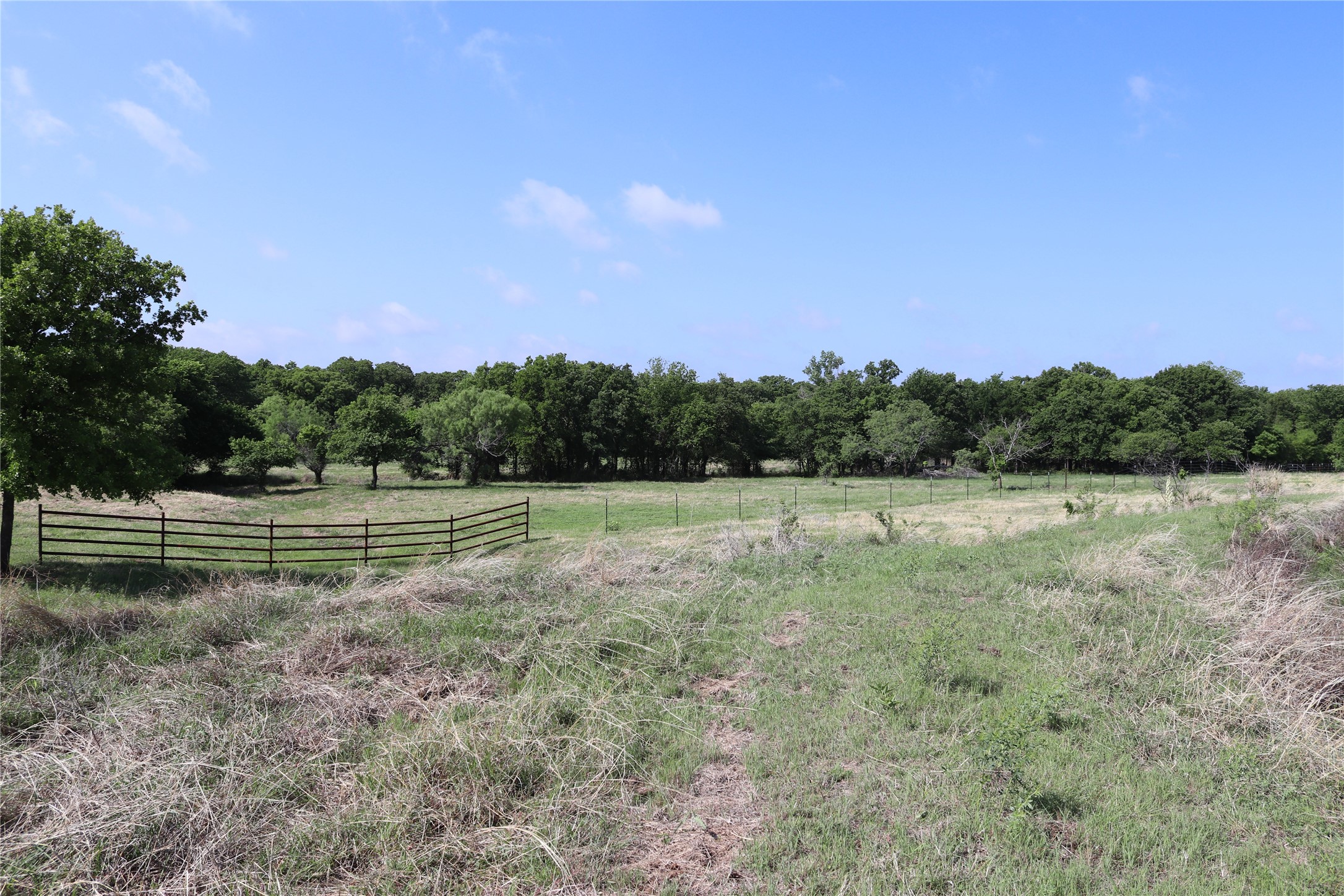 957 Frog Hollar Bowie TX 76230
