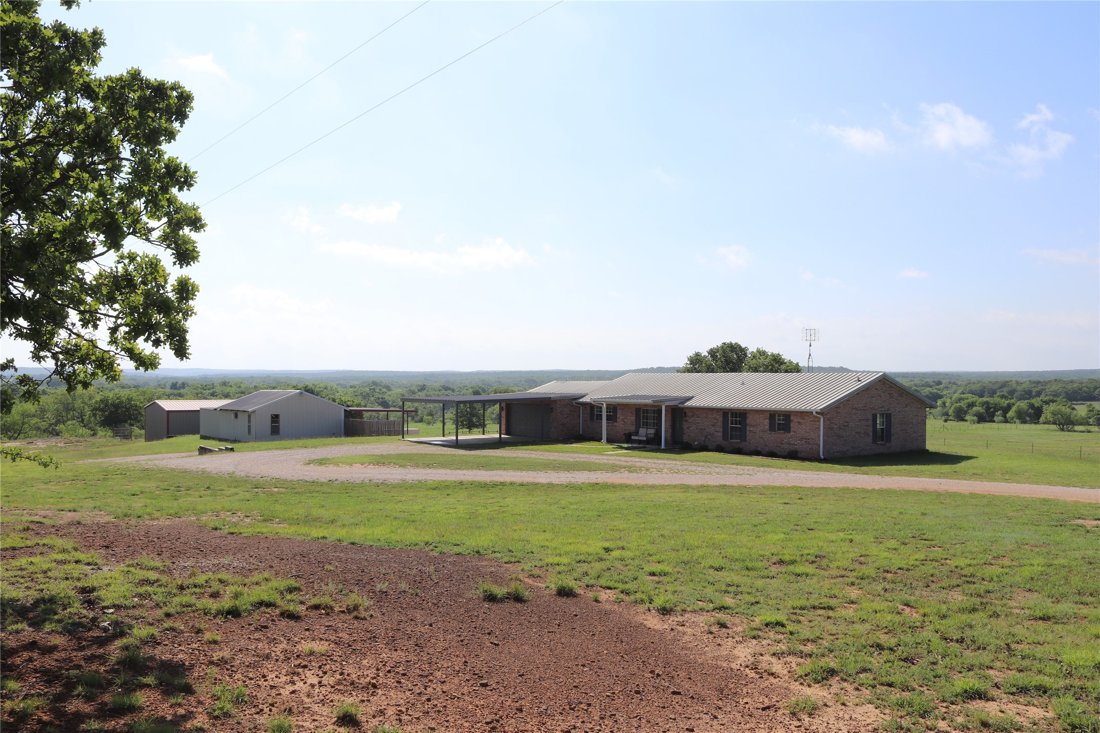 957 Frog Hollar Bowie TX 76230